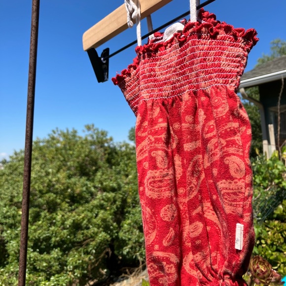 Burt’s Bee Baby Onesie - Picture 4 of 4